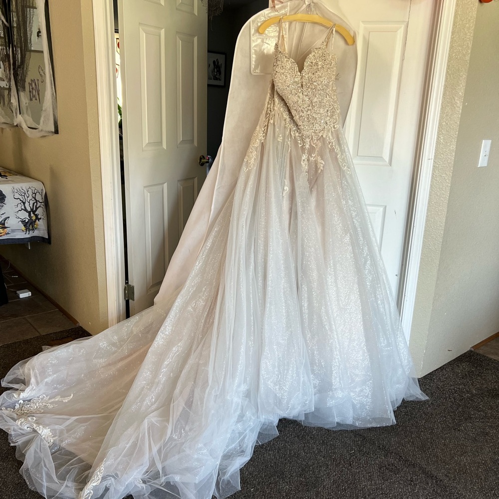 Stella York Ivory/Champagne Ballgown Wedding Dress